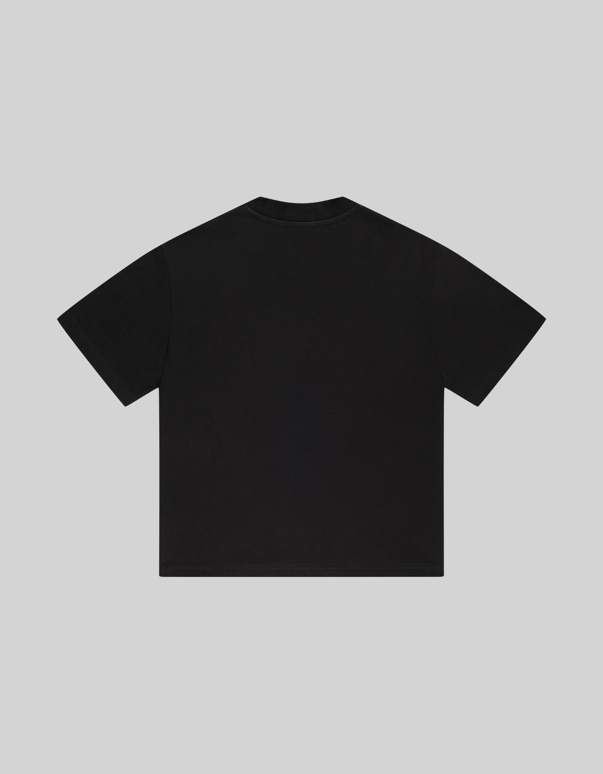 ESSENTIAL BLACK TEE