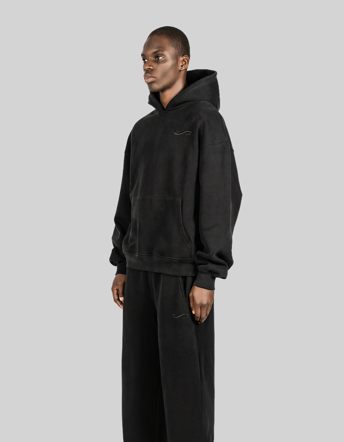 BASIC HOODIE BLACK