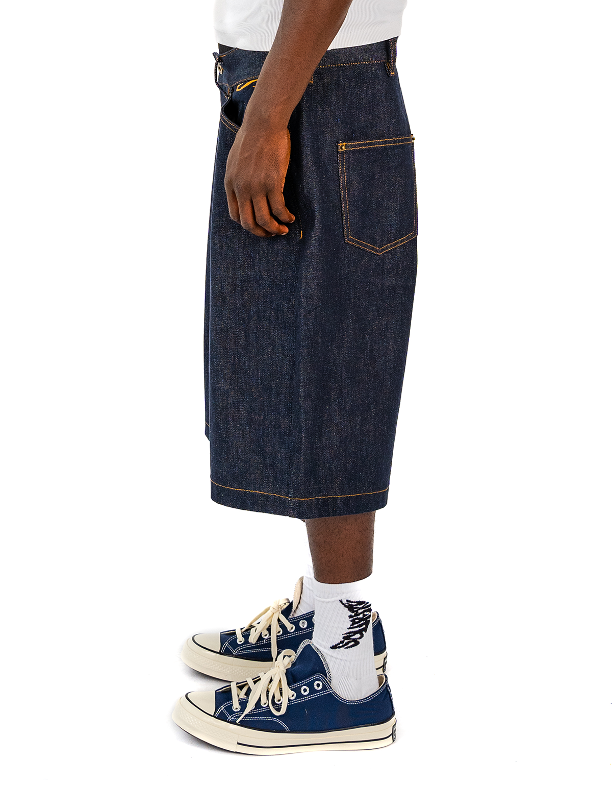 RAW DENIM SHORTS
