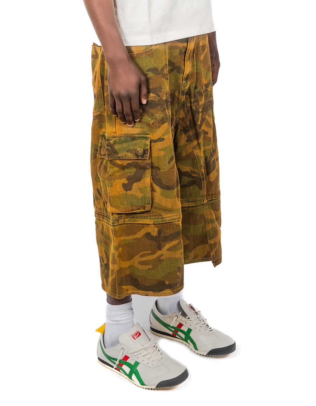 DETACHABLE CAMO SHORTS