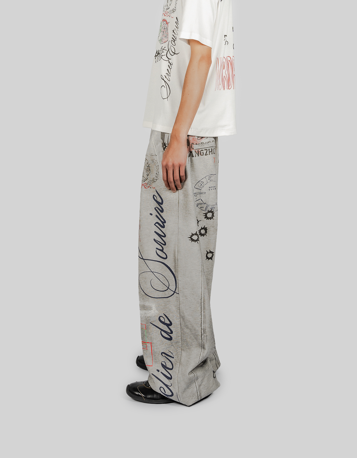 TAGGED SWEATPANTS