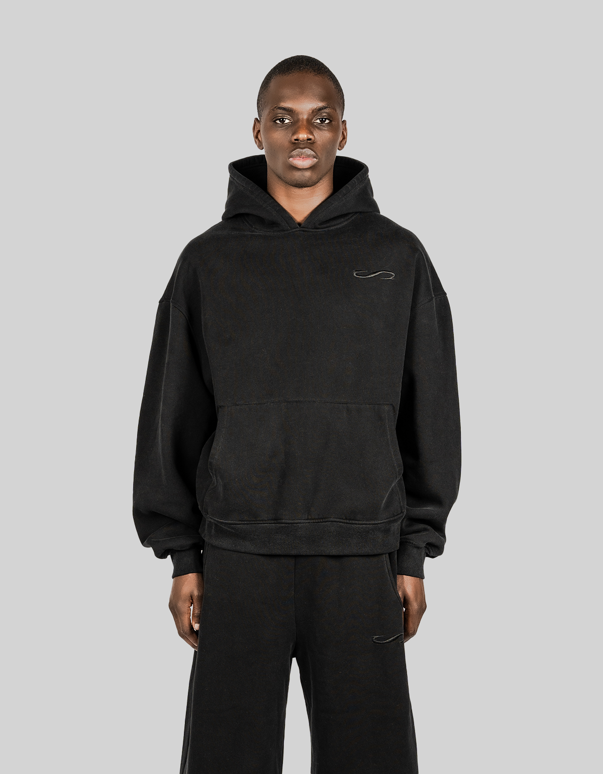BASIC HOODIE BLACK