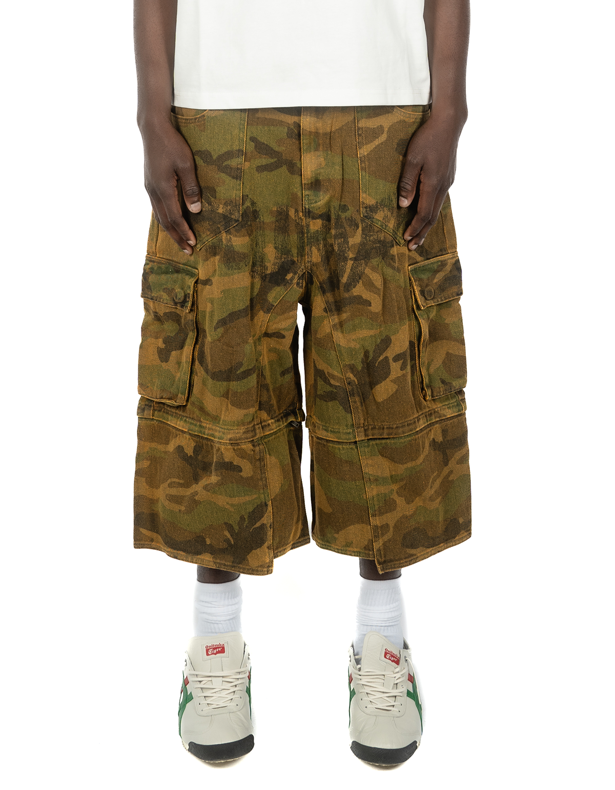 DETACHABLE CAMO SHORTS