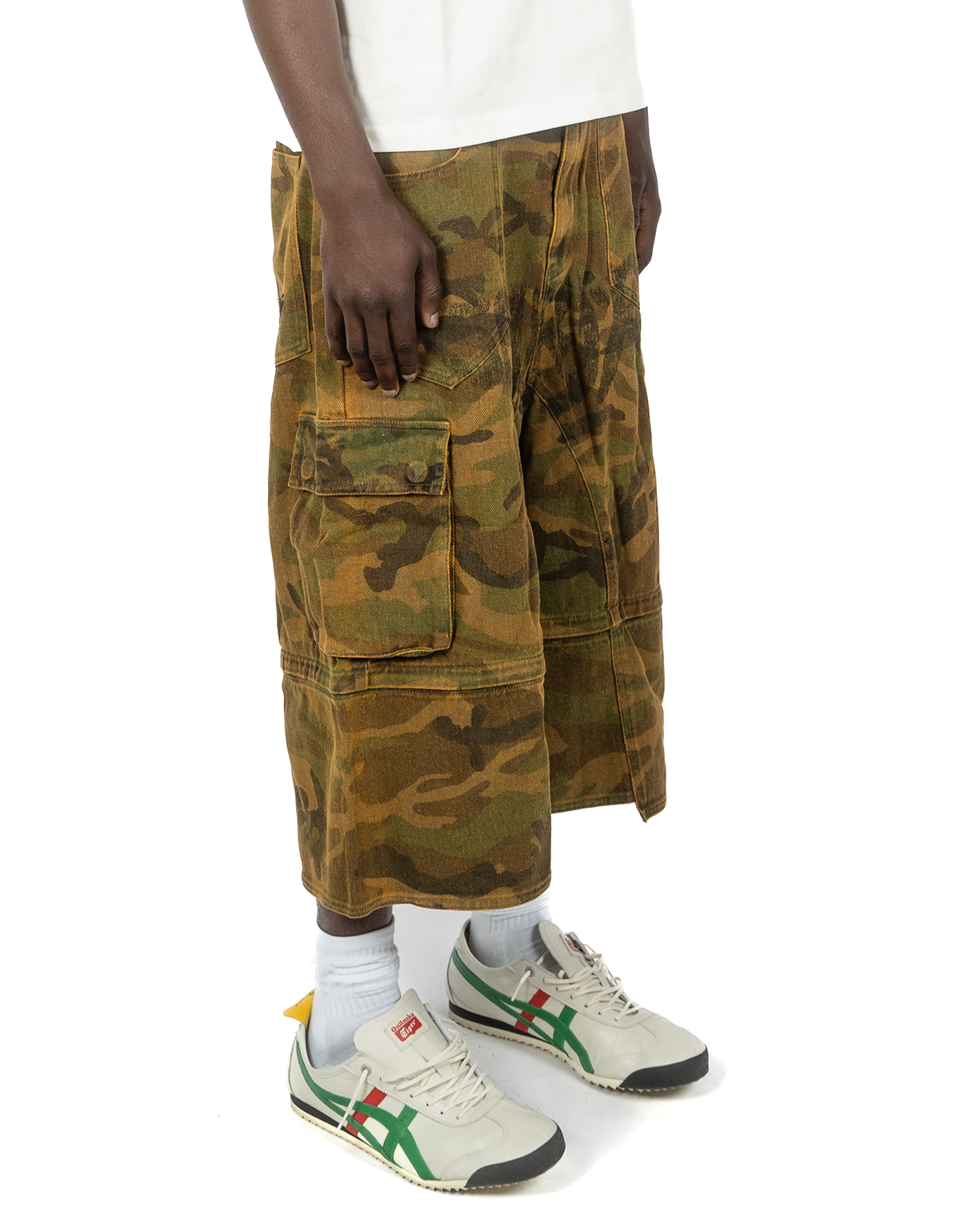 DETACHABLE CAMO SHORTS