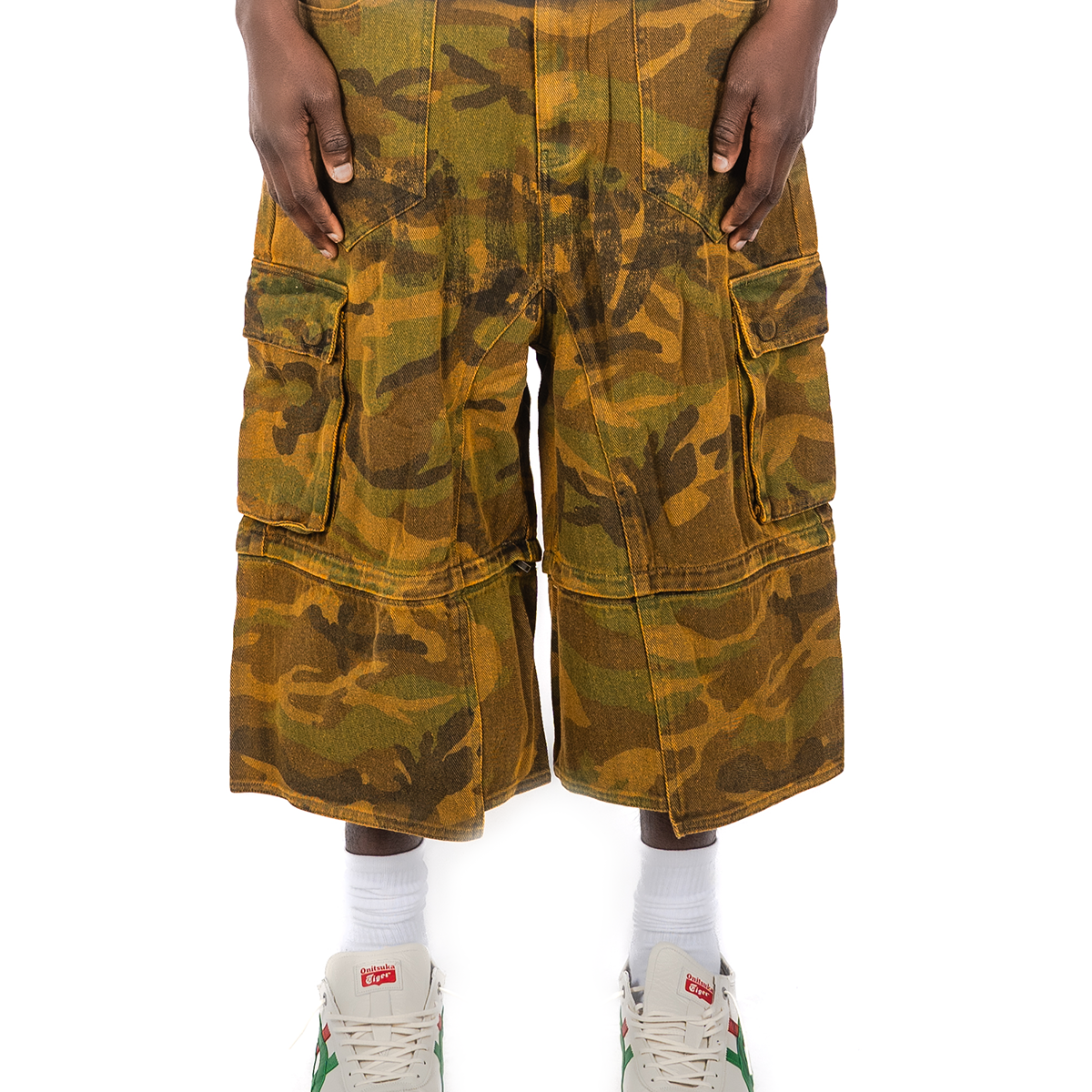 DETACHABLE CAMO SHORTS