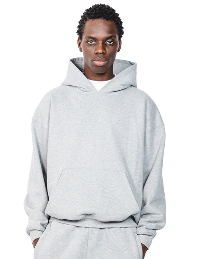 ESSENTIAL BASIC HOODIE